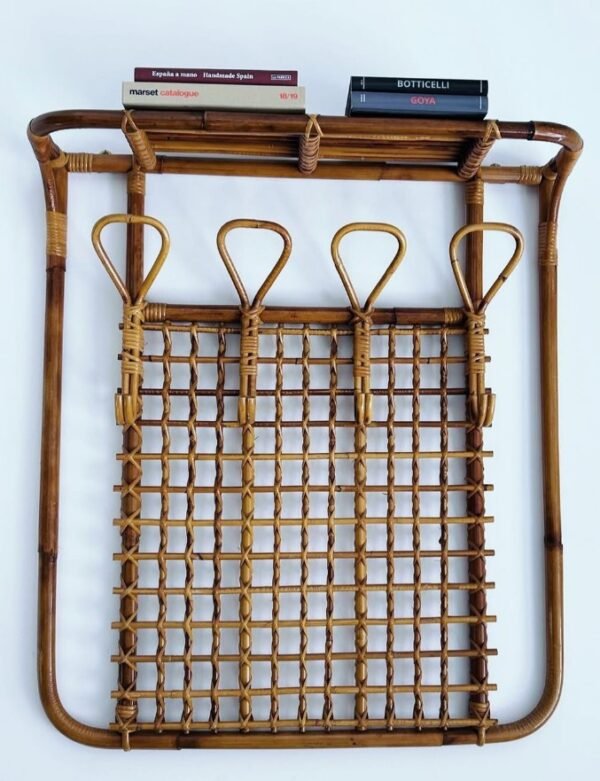 Colgador de madera